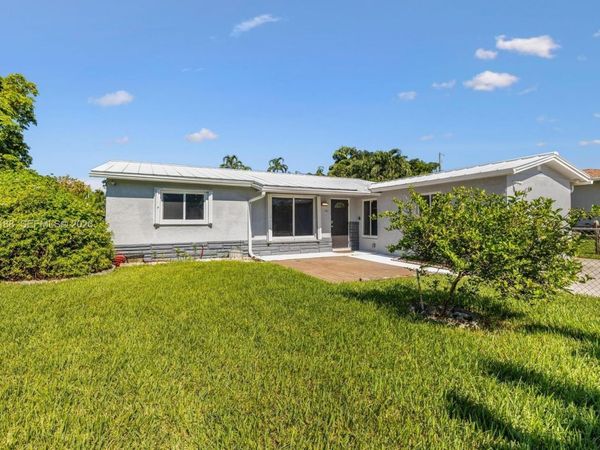 191 SE 13th Ave , Pompano Beach, FL 33060