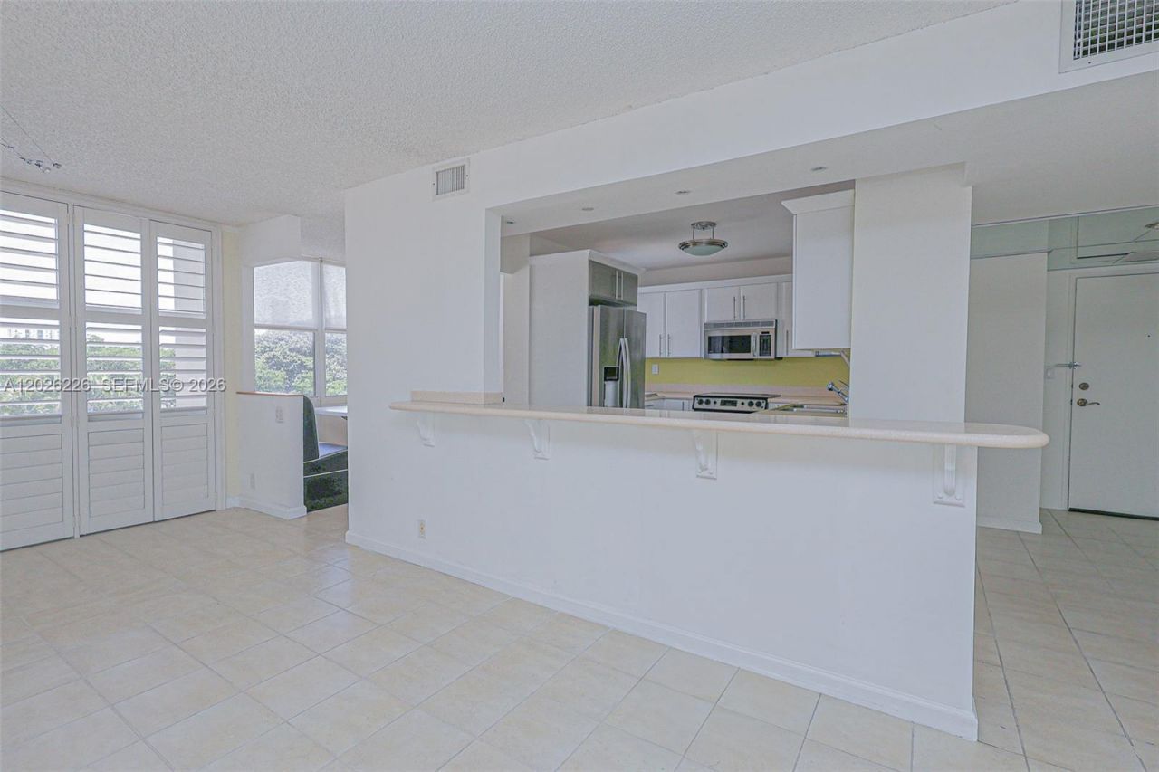 1865 Brickell Ave , Unit A514, Miami, FL 33129 Photo