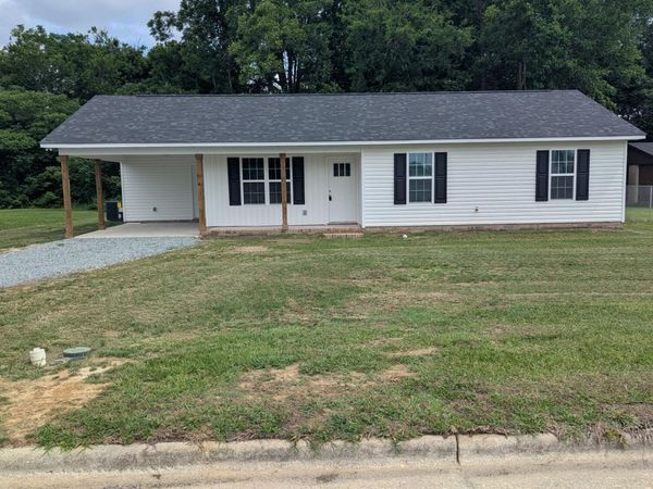 203 W Morisey Boulevard , Clinton, NC 28328