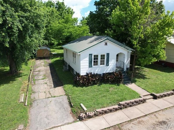 412 Lindell Street , Fredericktown, MO 63645
