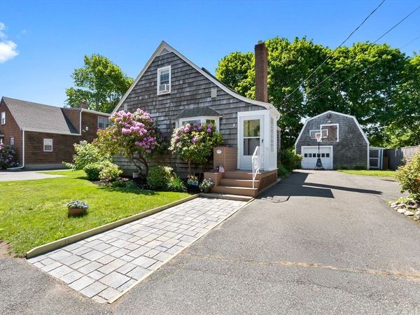 19 Bartholomew Terrace, Peabody, MA 01960