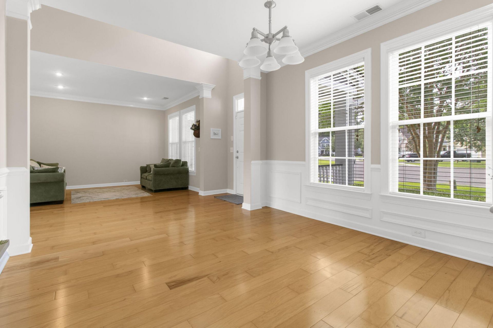 104 Plank Court Photo 10
