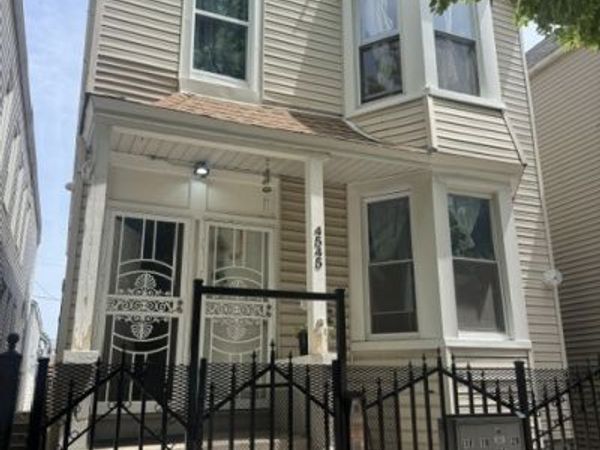 4545 S Hermitage Avenue, Chicago, IL 60609