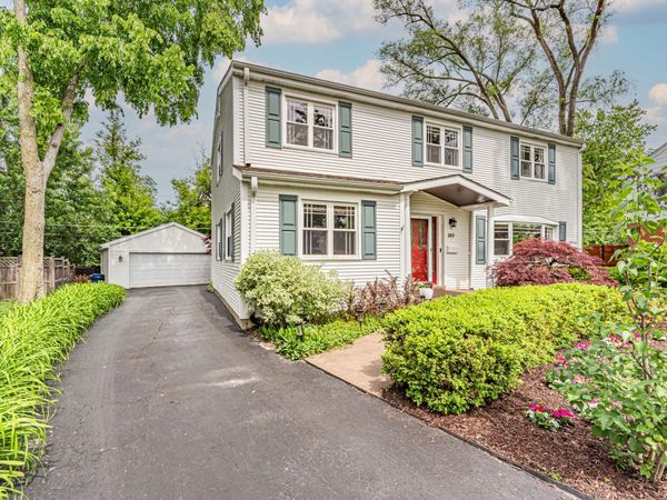 149 FORESTWAY Drive , Deerfield, IL 60015