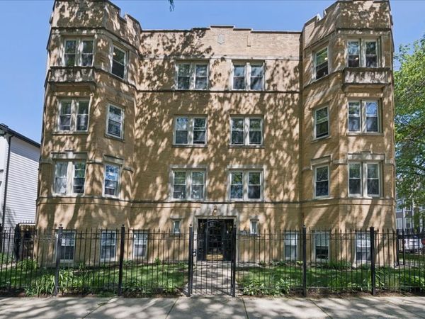 4105 N Lawndale Avenue , Unit 401, Chicago, IL 60618