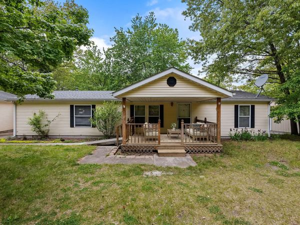 1282 E 950 N , Wheatfield, IN 46392