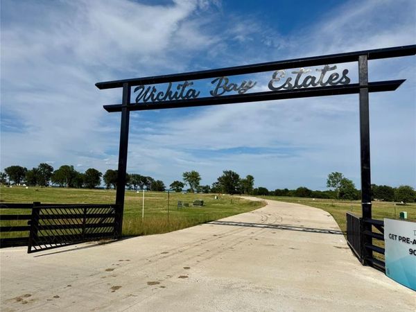 441 Caro Drive , West Tawakoni, TX 75474