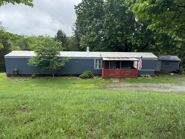 105 Idleway CT , Vinton, VA 24179