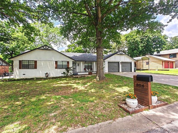 804 Kaufman Street , Tahlequah, OK 74464