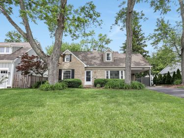 2420 Swansea Road, Upper Arlington, OH 43221