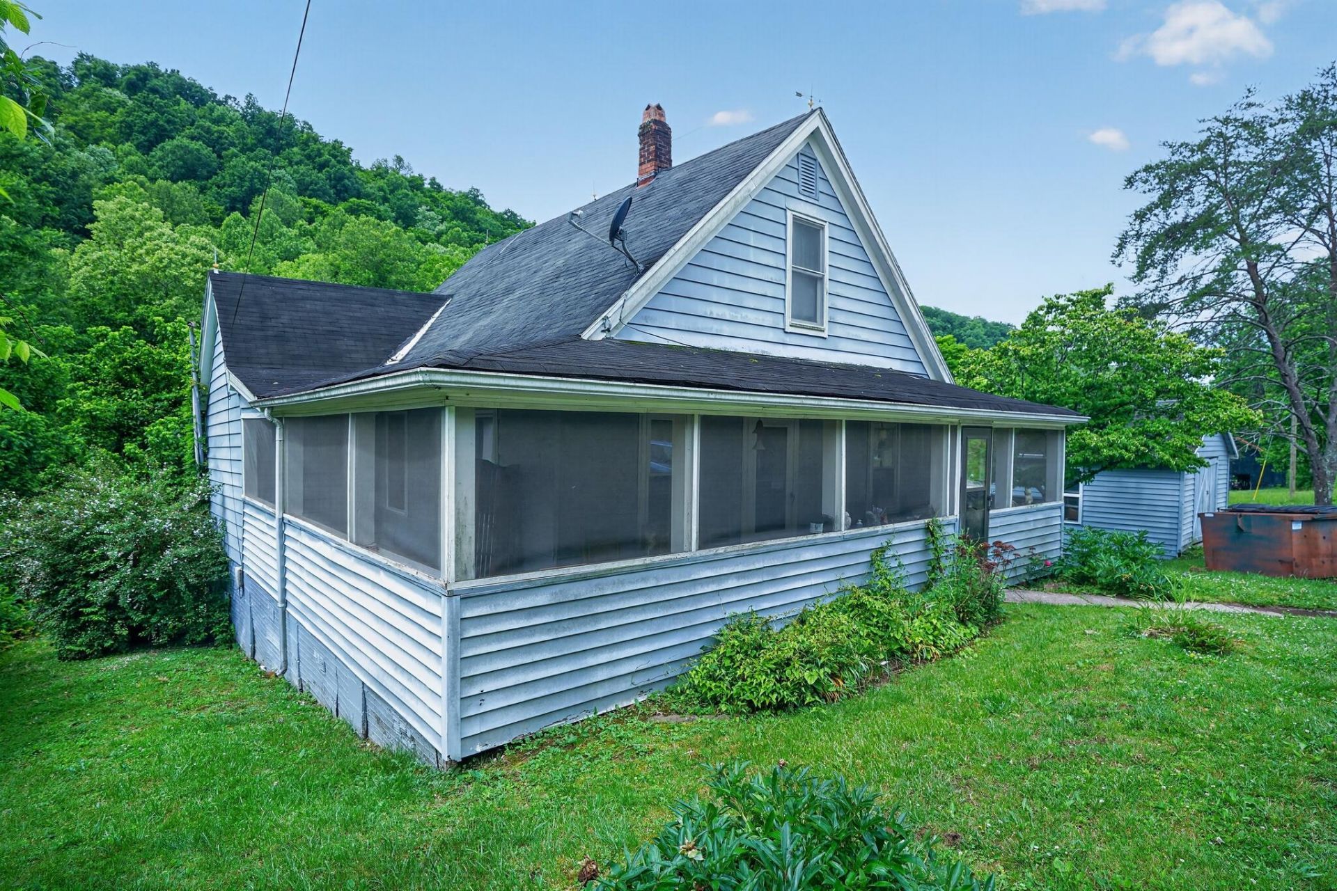 7583 Hawkins Branch Rd Road, Frenchburg, KY 40322