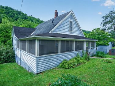 7583 Hawkins Branch Rd Road, Frenchburg, KY 40322
