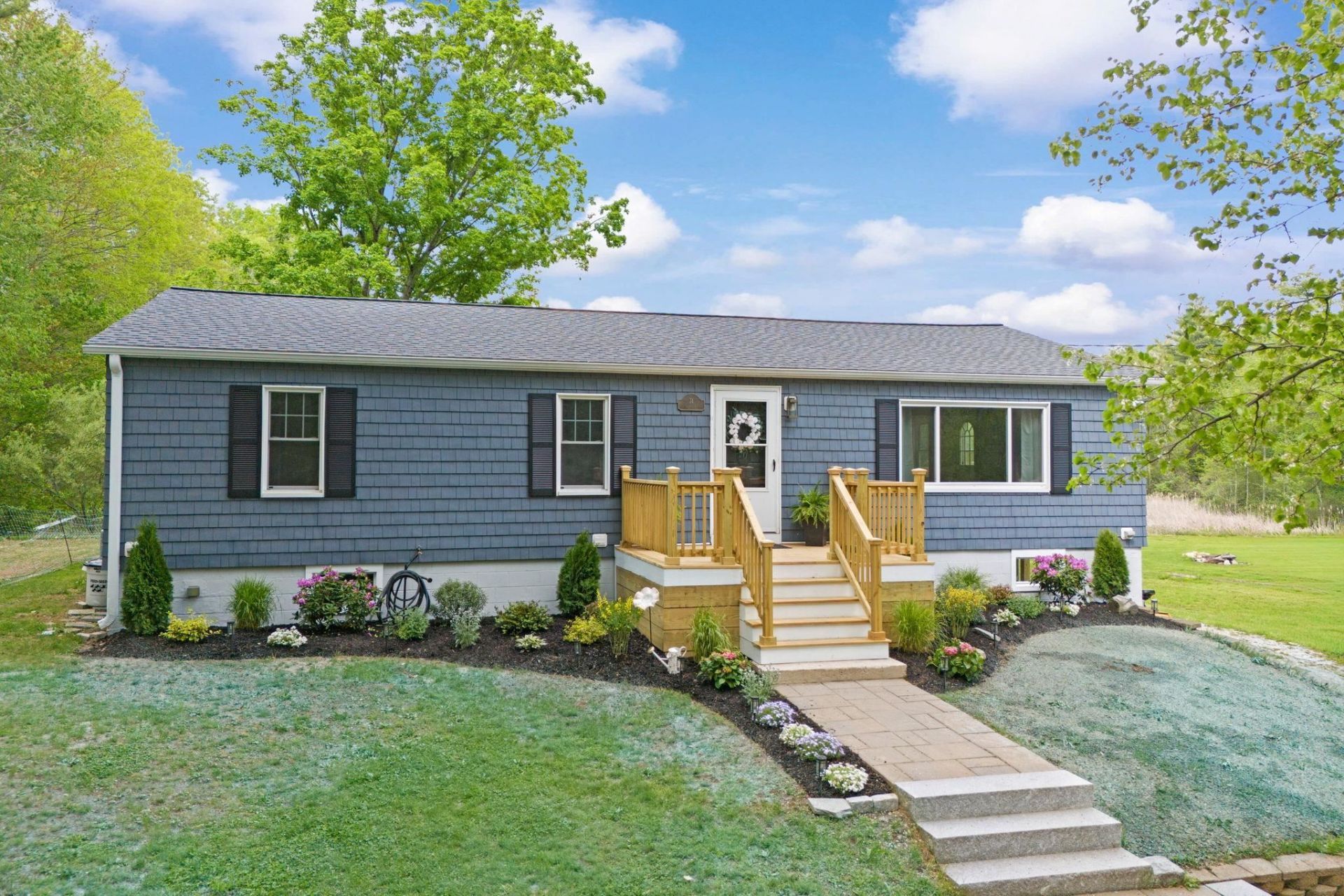 74 Little River Road, Kingston, NH 03848 Main Photo