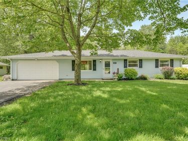 857 Eileen Drive, Macedonia, OH 44056