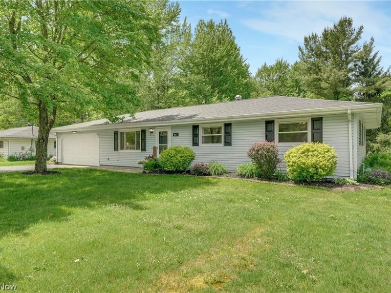 857 Eileen Drive , Macedonia, OH 44056 Photo 2