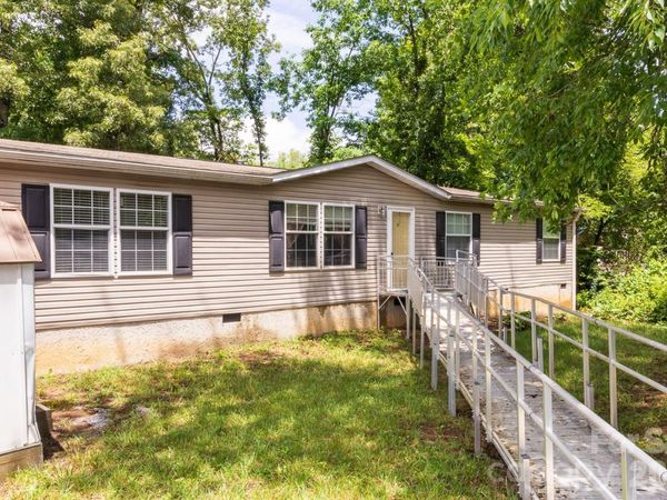 22 Hazelwood Road , Asheville, NC 28806