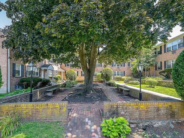 1334 MONTGOMERY AVENUE, Unit B1, NARBERTH, PA 19072