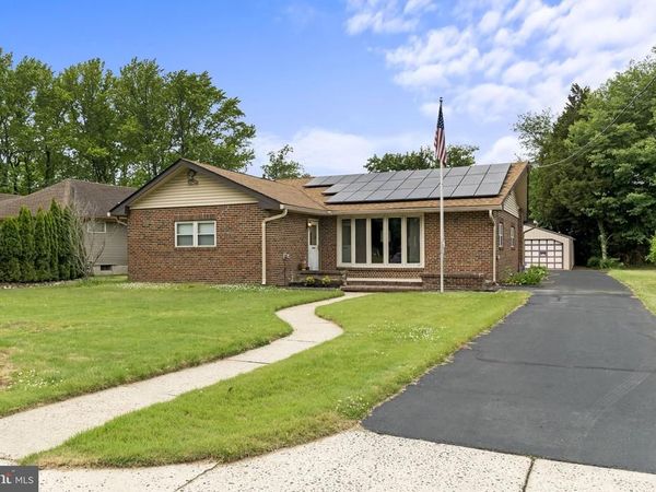 819 MERCER STREET, CHERRY HILL, NJ 08002