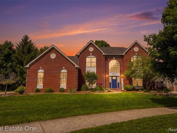 5097 Birkdale Drive, Commerce Twp, MI 48382