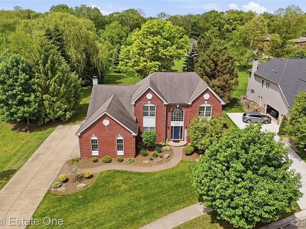 5097 Birkdale Drive, Commerce Twp, MI 48382