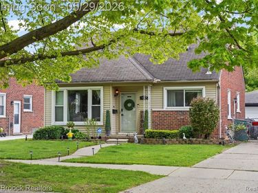 9301 Dixie, Redford Twp, MI 48239