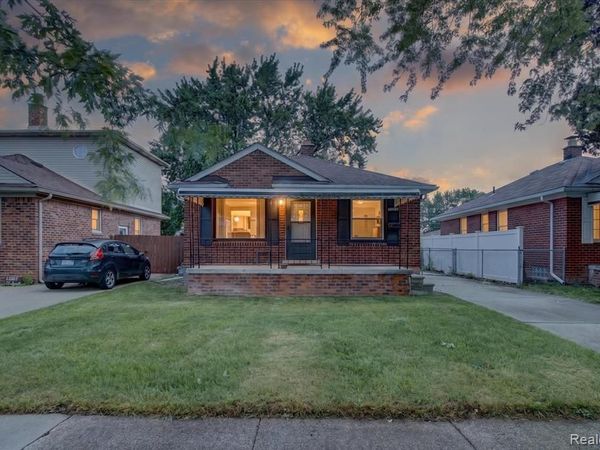 13072 ORCHARD Street, Southgate, MI 48195