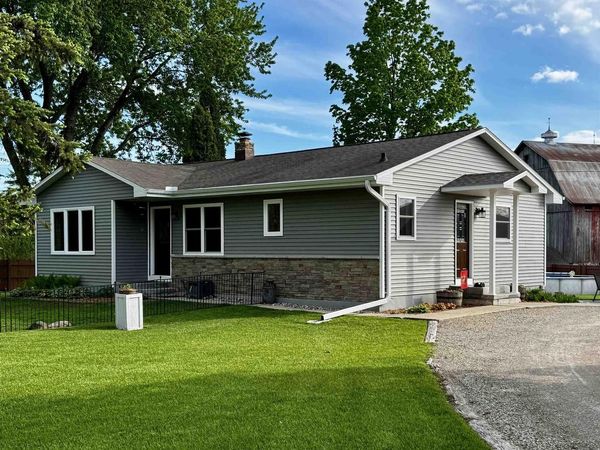 4103 FAIRVIEW ROAD, Larsen, WI 54947