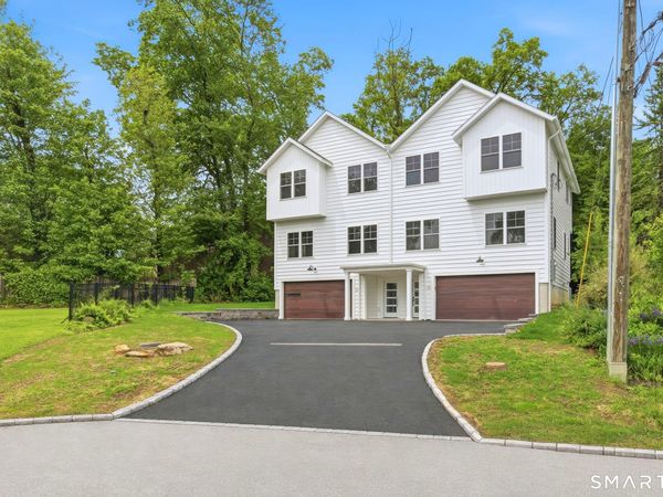 29 Suzanne, Fairfield, CT 06825