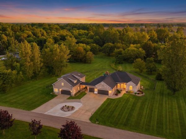 10580 Stirrup Drive, Caledonia, MI 49316