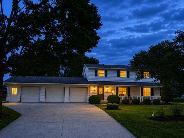 2750 Riverside Lane NE, Rochester, MN 55906
