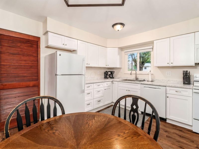 531 Deerwood Avenue E, Columbus, OH 43230 Photo 15