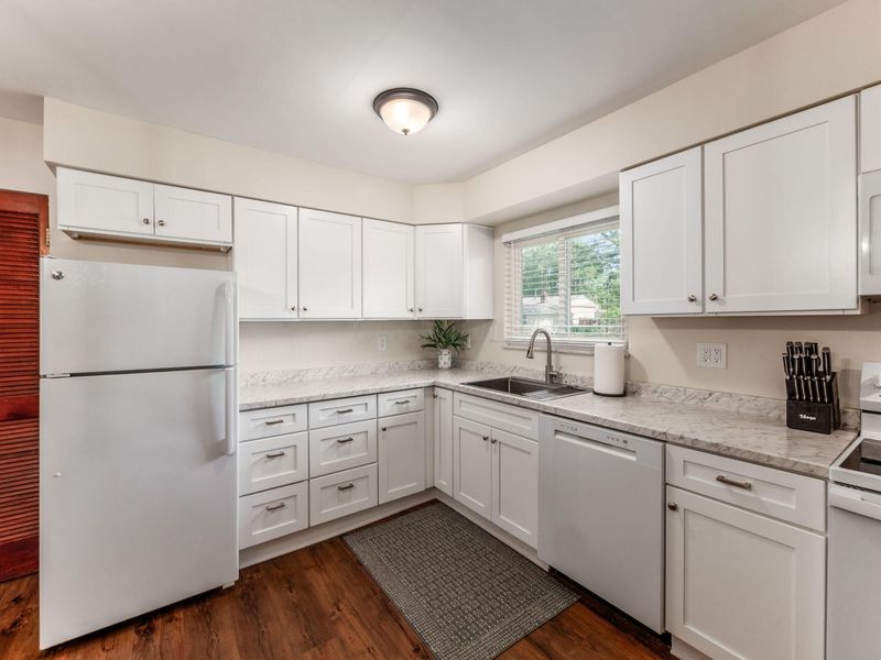 531 Deerwood Avenue E, Columbus, OH 43230 Photo 18