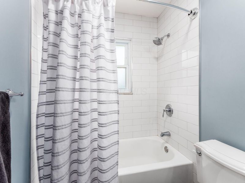 531 Deerwood Avenue E, Columbus, OH 43230 Photo 32