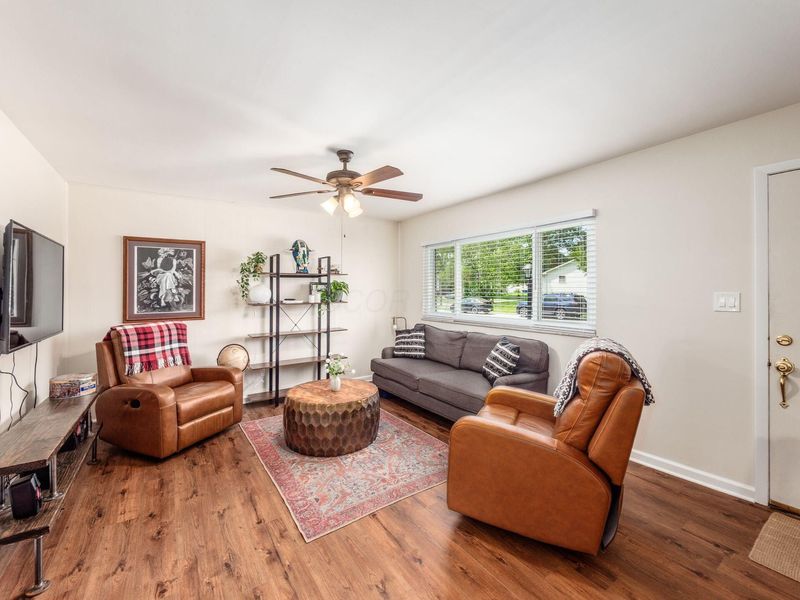 531 Deerwood Avenue E, Columbus, OH 43230 Photo 9