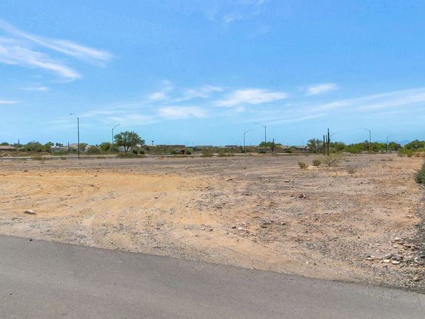 10001 W Avenida Del Sol, Unit 1, Peoria, AZ 85383