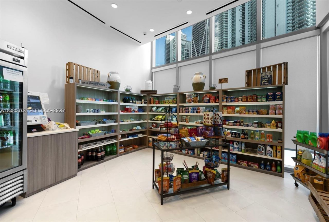 851 NE 1st Ave , Unit 3909, Miami, FL 33132 Photo