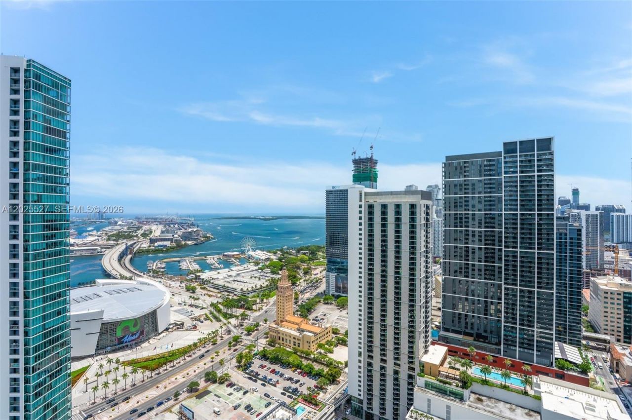 851 NE 1st Ave , Unit 3909, Miami, FL 33132 Photo