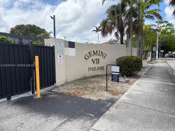 3190 Bird Ave, Unit 15, Coconut Grove, FL 33133