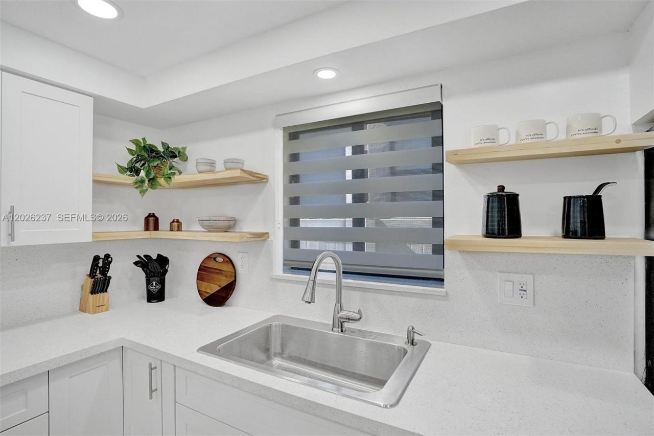 1355 Madison St , Hollywood, FL 33019 Photo