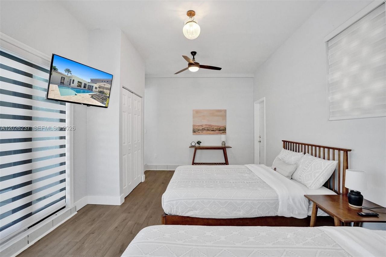 1355 Madison St , Hollywood, FL 33019 Photo
