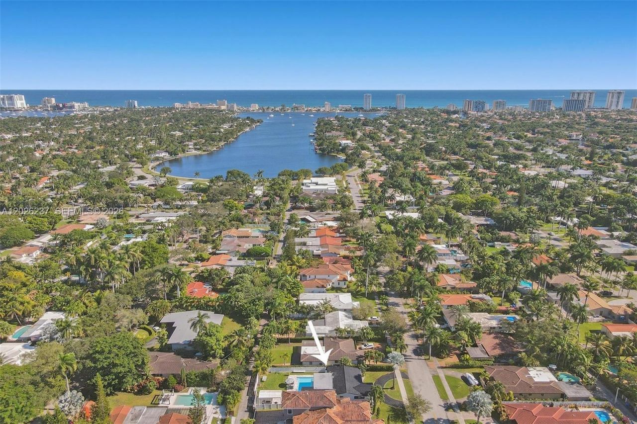 1355 Madison St , Hollywood, FL 33019 Photo