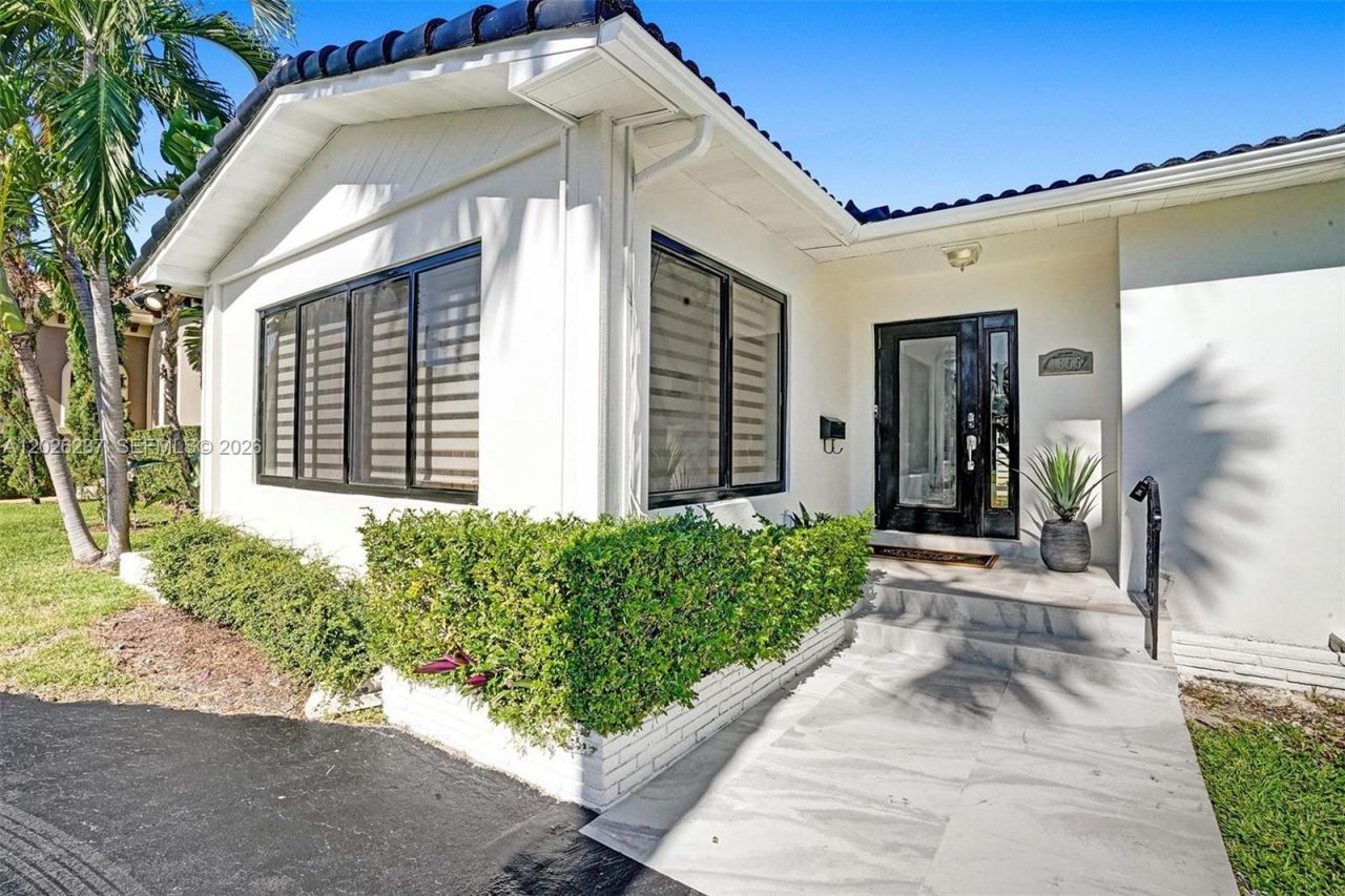 1355 Madison St , Hollywood, FL 33019 Photo