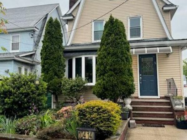 10414 212th Street, Queens Village, NY 11429
