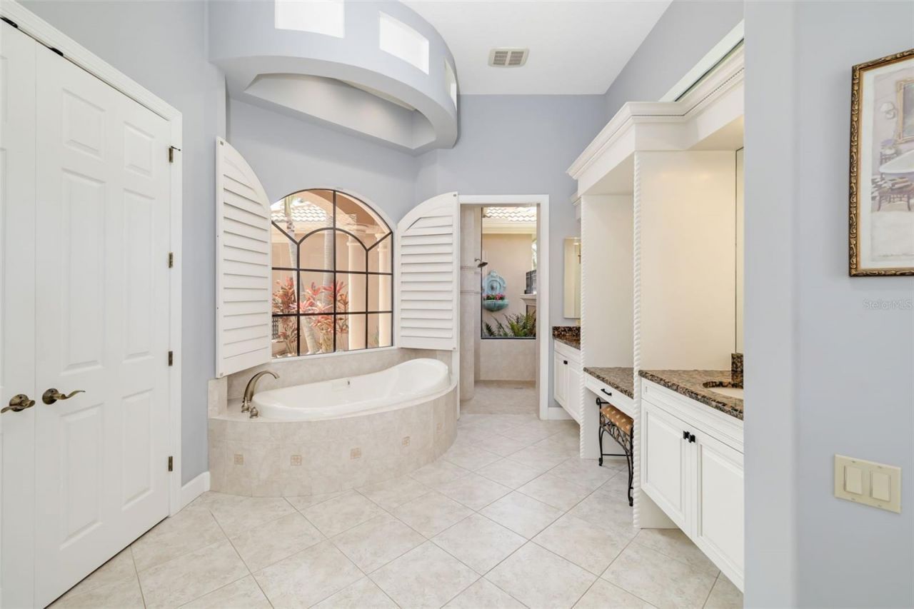 4015 Hawk Island Drive, Bradenton, FL 34208 Photo