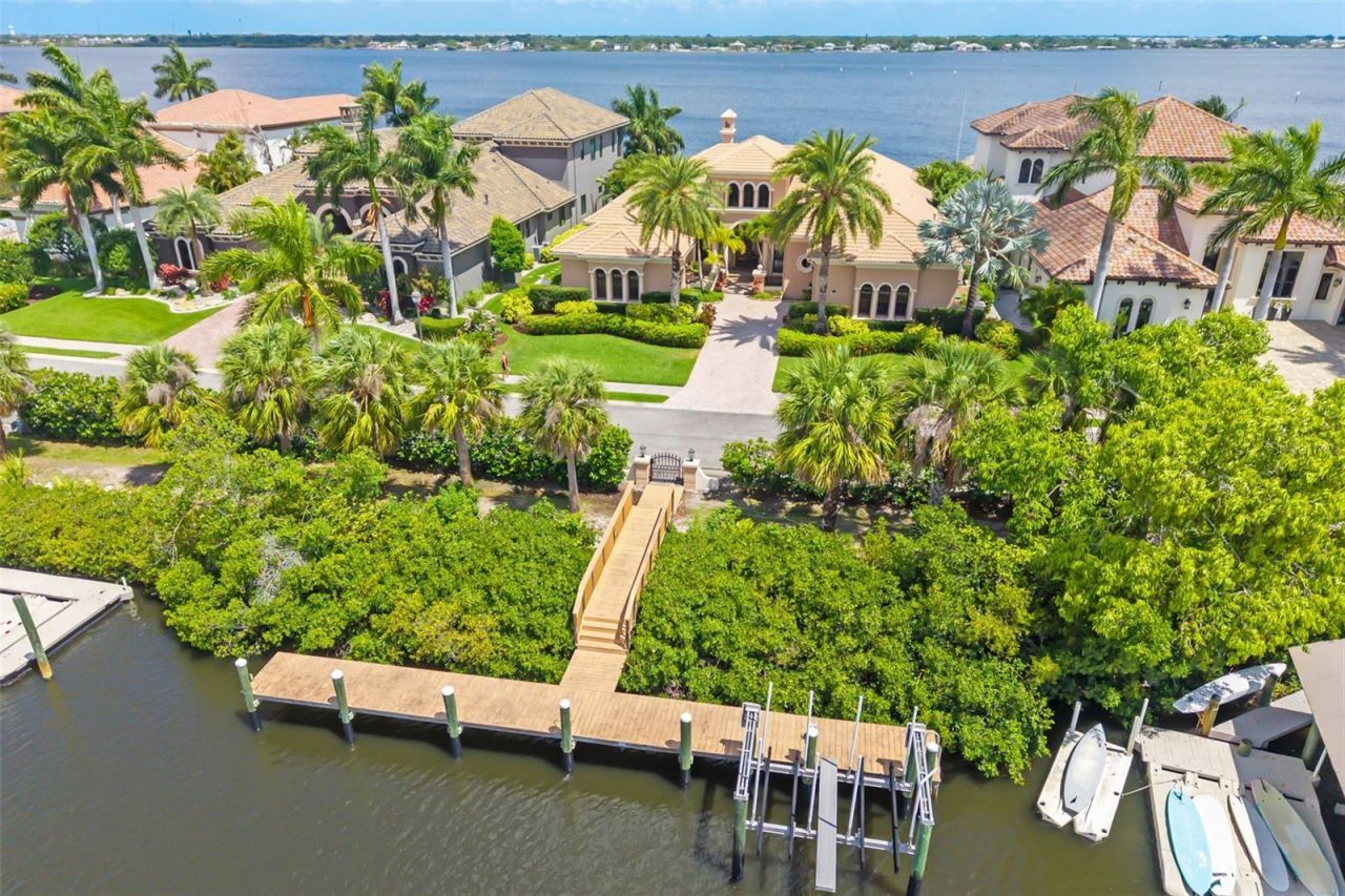 4015 Hawk Island Drive, Bradenton, FL 34208 Photo
