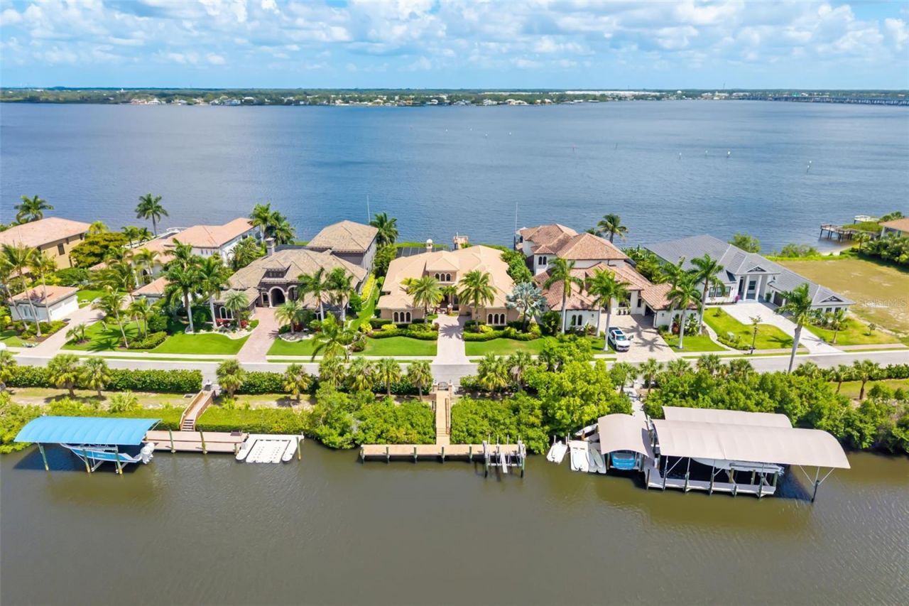 4015 Hawk Island Drive, Bradenton, FL 34208 Photo