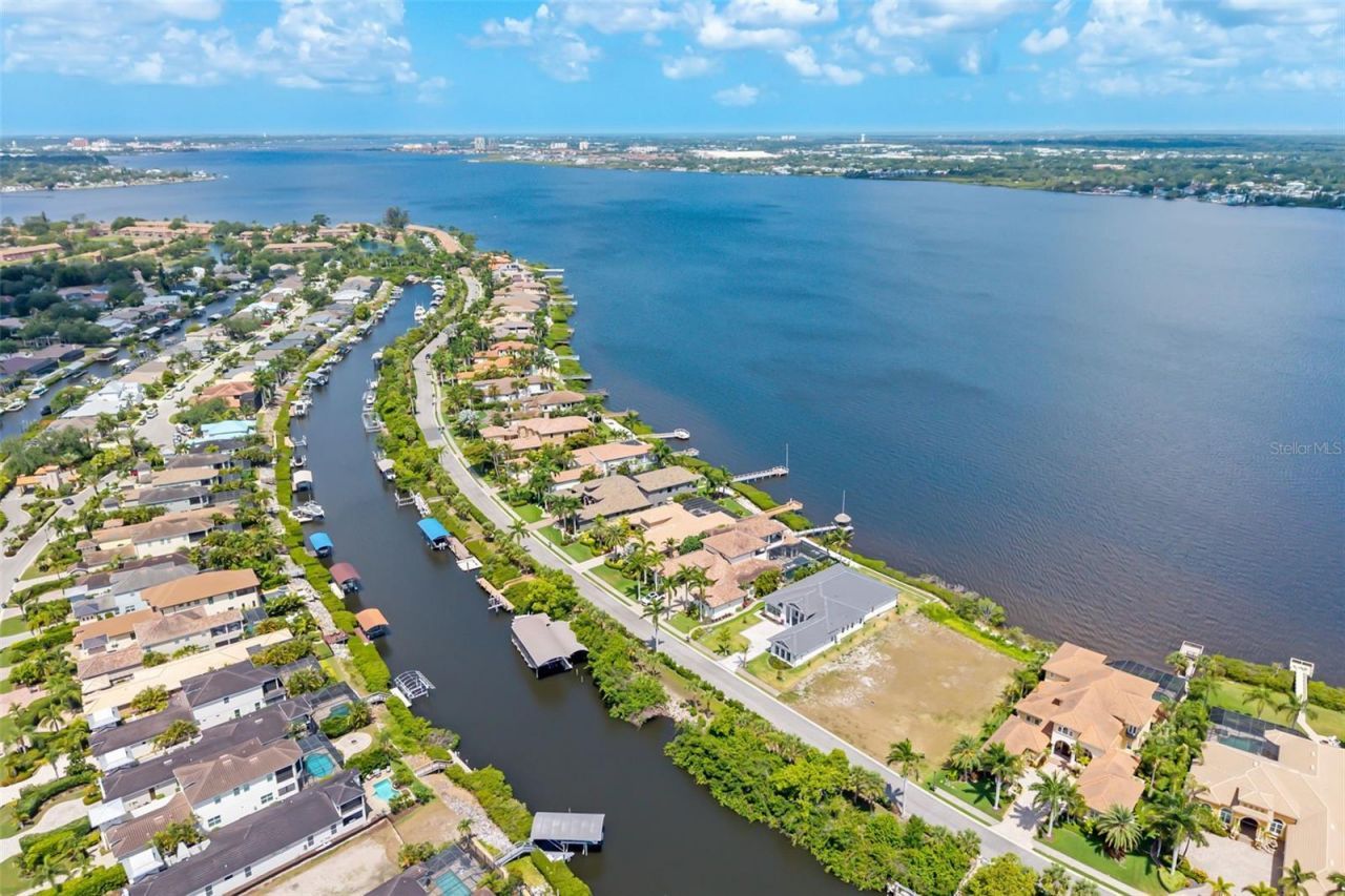 4015 Hawk Island Drive, Bradenton, FL 34208 Photo