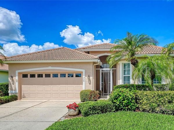 750 BACK NINE DRIVE , VENICE, FL 34285