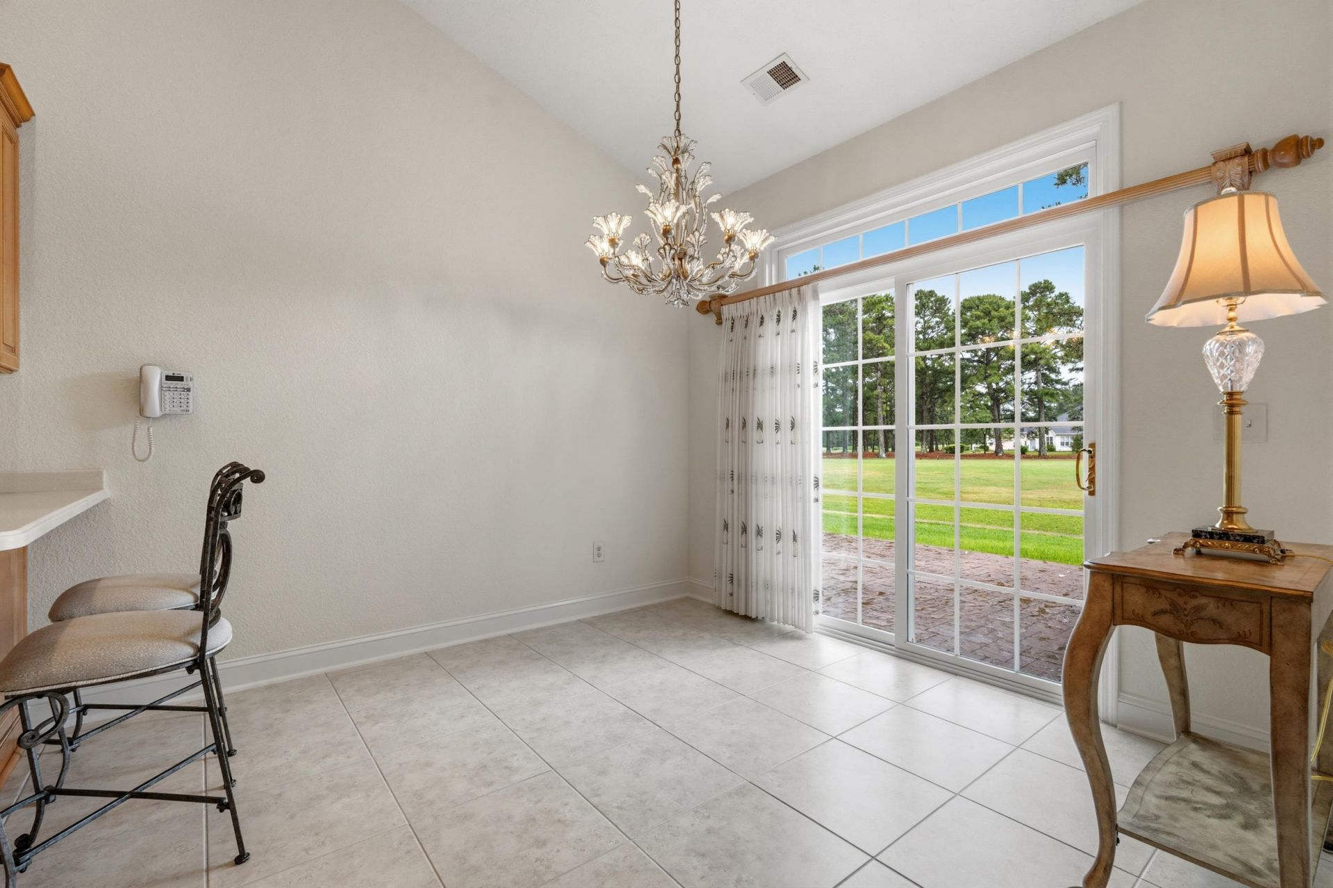 266 Wedgefield Dr.  Photo 12