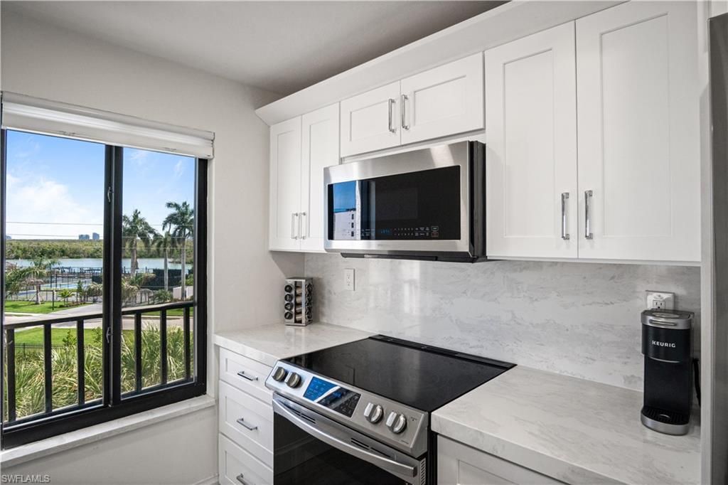 25820 Hickory Blvd , Unit 301, Bonita Springs, FL 34134 Photo